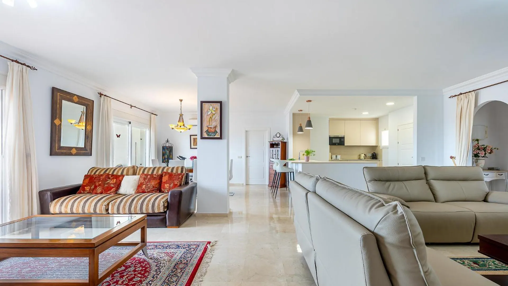 Fantastic 4 Bed Apt La Cala Hills Fuengirola Apartment