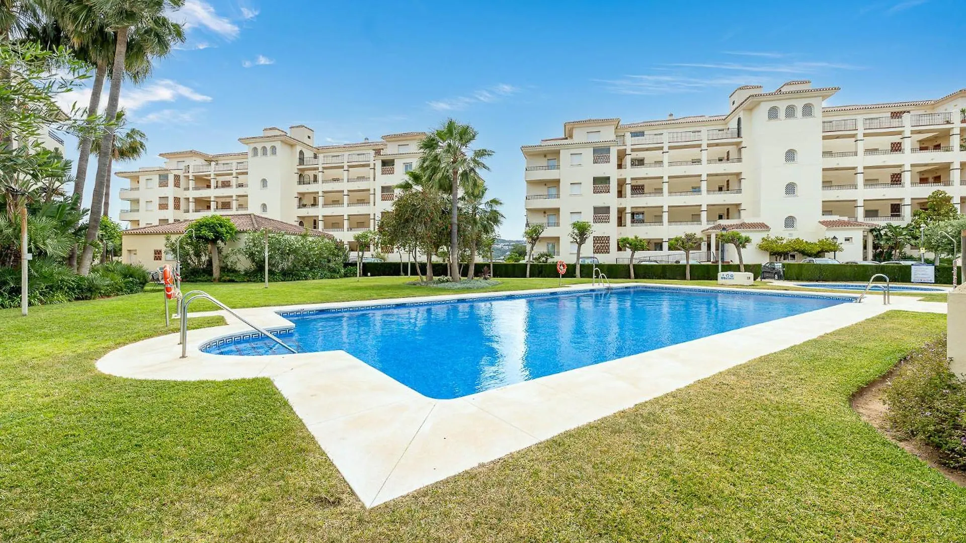 Fantastic 4 Bed Apt La Cala Hills Fuengirola