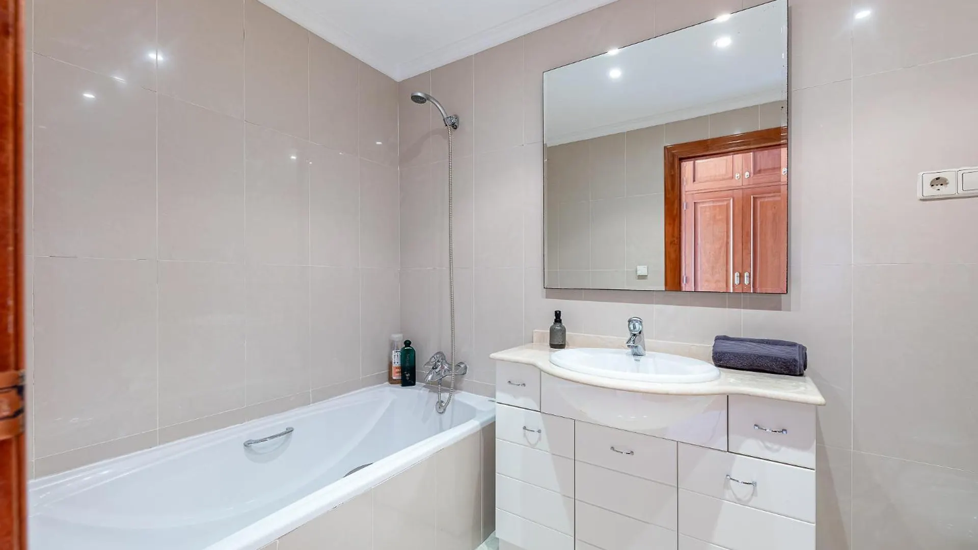 Apartment Fantastic 4 Bed Apt La Cala Hills Fuengirola