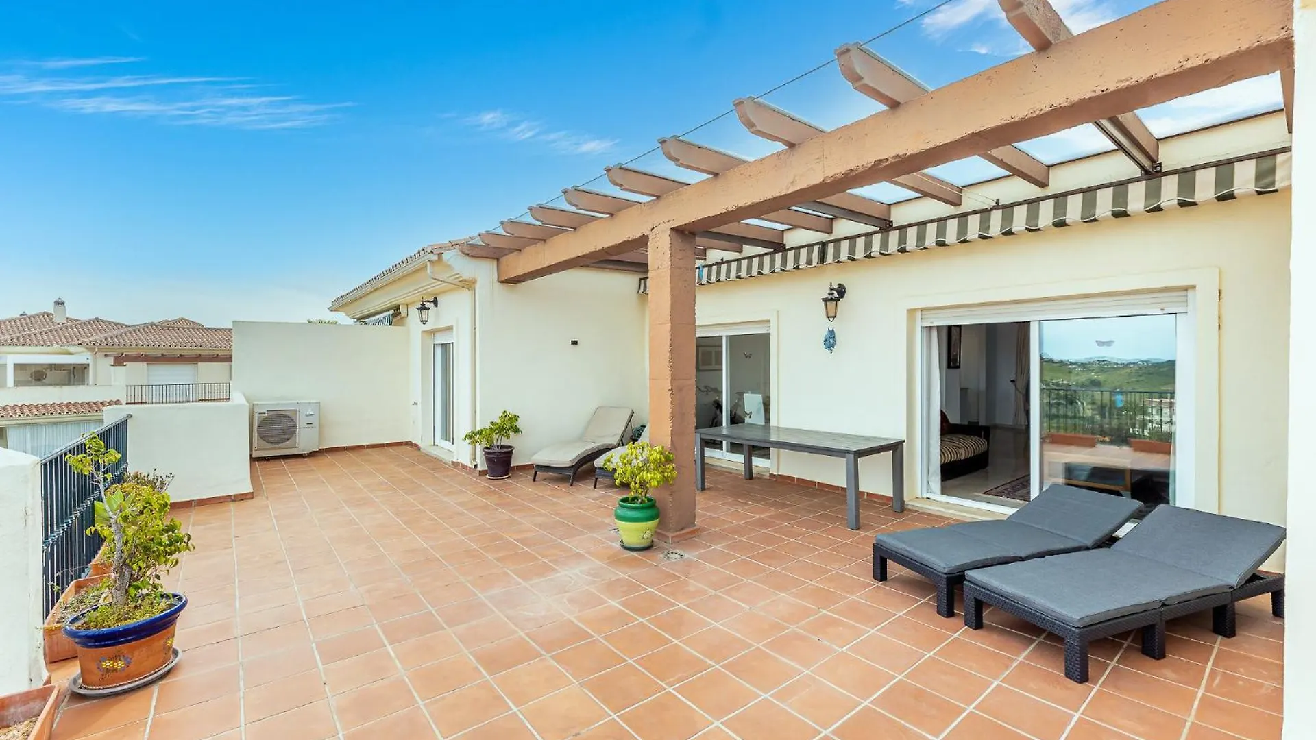 Fantastic 4 Bed Apt La Cala Hills Fuengirola Apartment